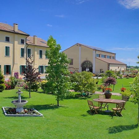 Millefiori La Corte Delle Rose Rovigo Exteriör bild